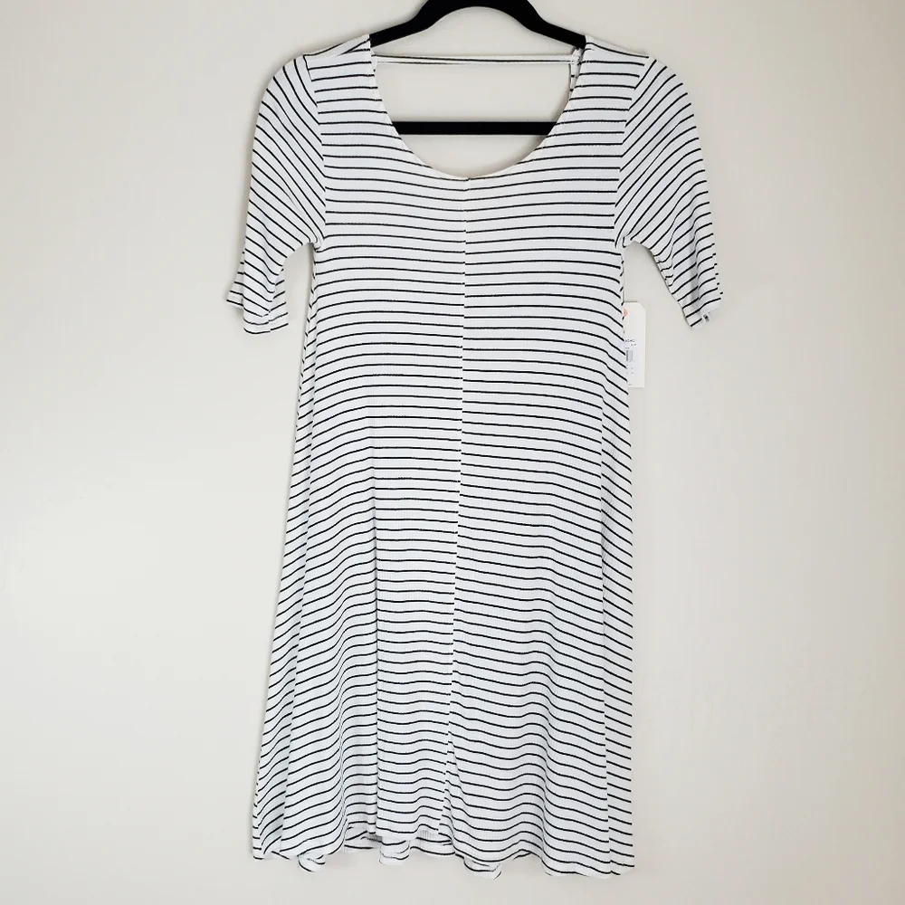 NWT Billabong Nothing To Hide T-shirt Dress Small Navy White - Picture 2 of 5
